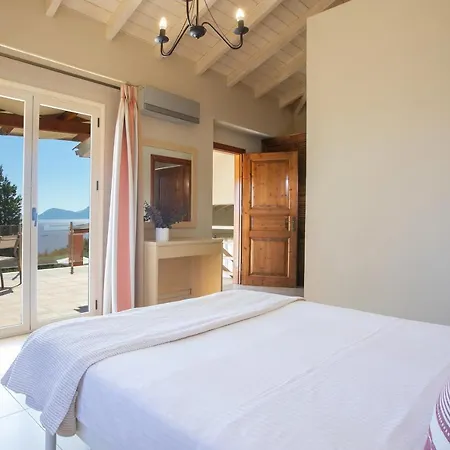 Ionian Luxury Villa *